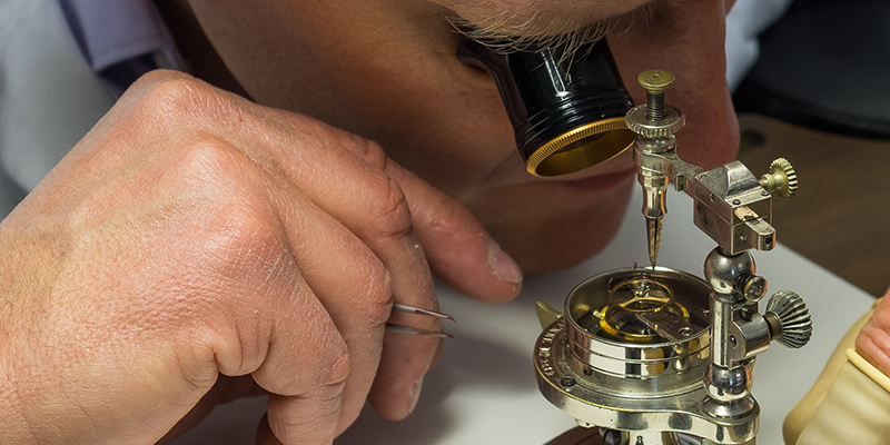 Uhrenmacher und Uhren Reparatur in Immensee bei Küssnacht am Rigi in der Region Luzern und Region Zürich
